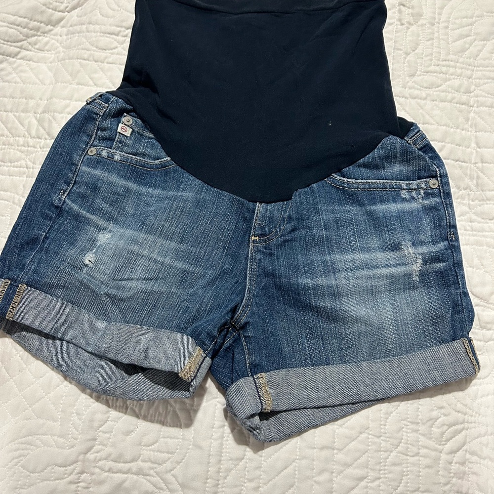 AG brand maternity denim shorts size 26